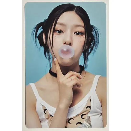 KISS OF LIFE PHOTOCARD : HANEUL #4 (KISS ROAD IN SEOUL GOODS)