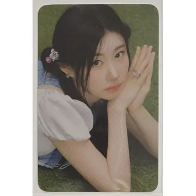 Itzy Photocard : Twinzy (Chaeryeong Ver.5)