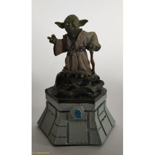 PIECE D ECHECS STAR WARS : YODA - CAVALIER BLANC OCC