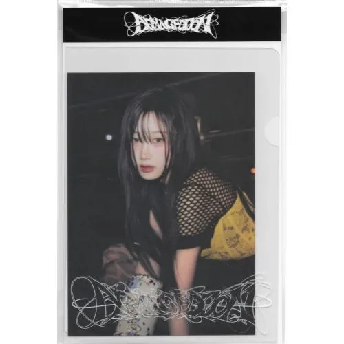 AESPA : ARMAGEDDON (GISELLE POSTCARD + HOLOGRAM)